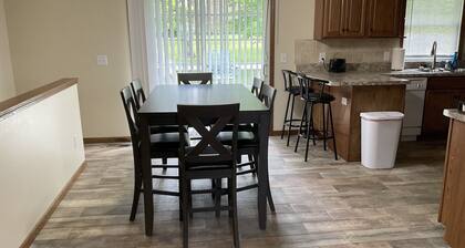 Great Home for Golfers - 5 minutes to Apple Valley Golf Course.