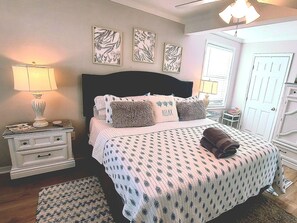 4 habitaciones, tabla de planchar con plancha, wifi y ropa de cama 