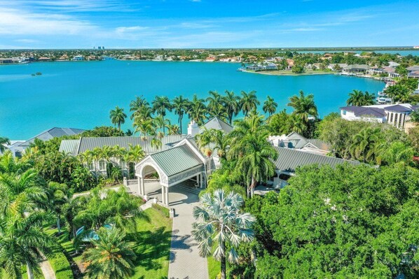 Exterior - Amazing Supersized Estate in Marco Island (Marco Island)