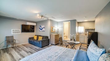1 bedroom, iron/ironing board, free WiFi, bed sheets