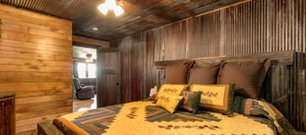 Traveler Suite 2 Bed 2 Bath Apt.