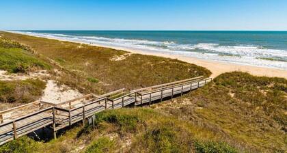 NEW Modern Bungalow | Close to Downtown! | Fenced Yard | Pet Friendly!