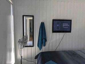 5 chambres, fer et planche à repasser, lit parapluie, Wi-Fi gratuit