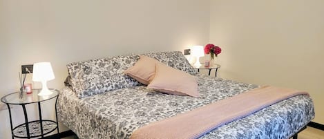 2 makuuhuonetta, vauvan matkasänky, ilmainen Wi-Fi