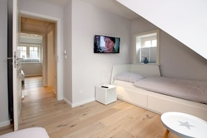 2 habitaciones, tabla de planchar con plancha, wifi y ropa de cama 
