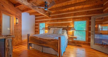Burnt Mountain Waterfront Log Cabin, with 6person Spa