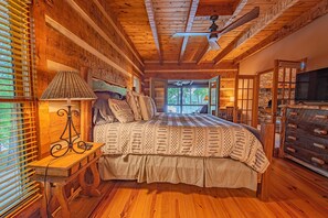 4 chambres, bureau, fer et planche à repasser, accès au Wi-Fi (inclus)