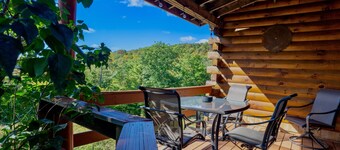 Mountain Views•Summer Sunsets•Private Hiking Tail•Gameroom•Minimalist