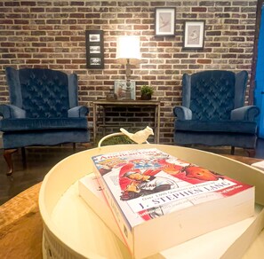 المنشأة من الداخل