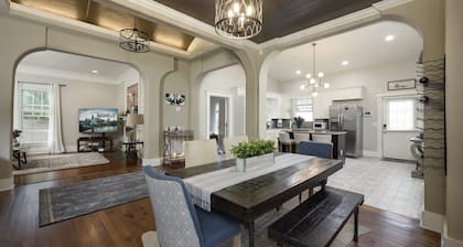 Charming Nashville Bungalow - MINUTES from downtown!