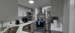 Fridge, microwave, oven, stovetop - Cozy 2-bedroom bsmt suite w/private entrance (Edmonton)