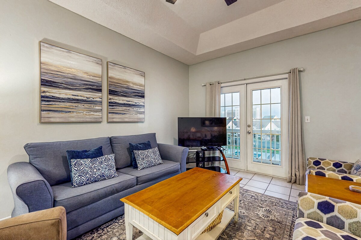 Photo 7 of Dog-friendly condo with a pool, hot tub & tennis courts - walk to the beach