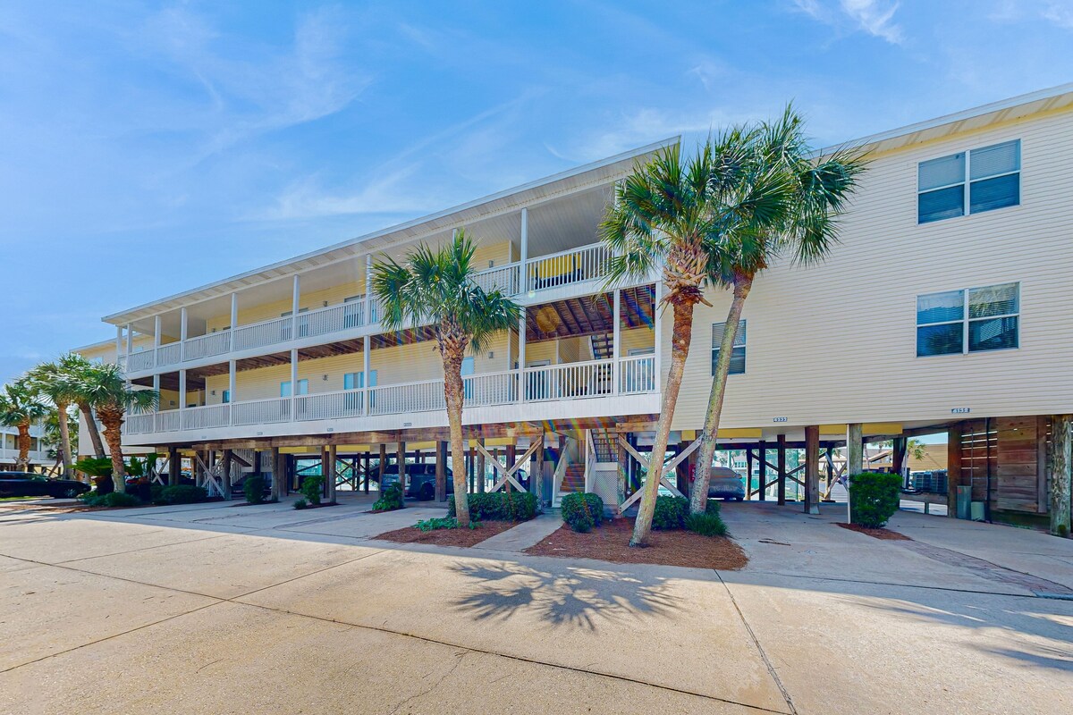 Photo 28 of Dog-friendly condo with a pool, hot tub & tennis courts - walk to the beach