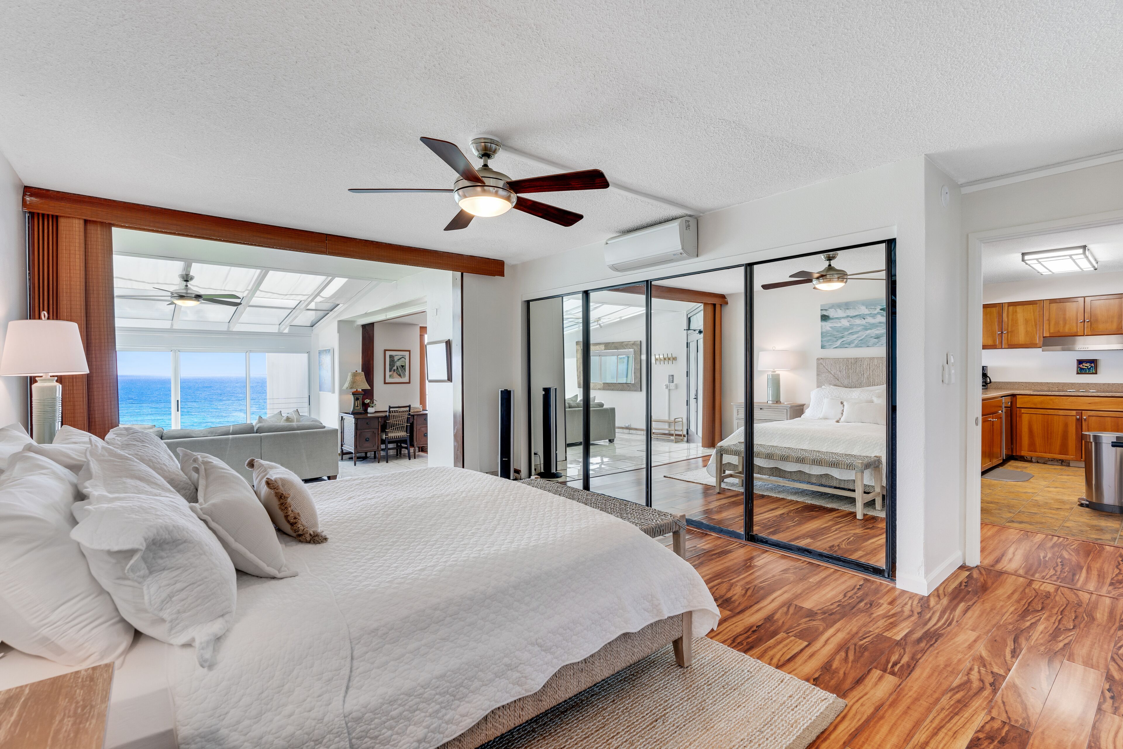 2 bedrooms, iron/ironing board, internet, bed sheets