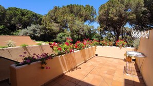 Unclassified image, 3 of 30, button - House with swimming pool, garden and parking, 8-10 minutes walking to the beach (Sant Feliu de Guíxols)