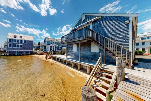 Provincetown condo with private hot tub & W/D - across the street from ocean