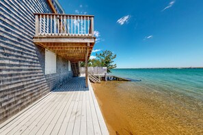 Beach - Provincetown condo with private hot tub & W/D - across the street from ocean (Provincetown)