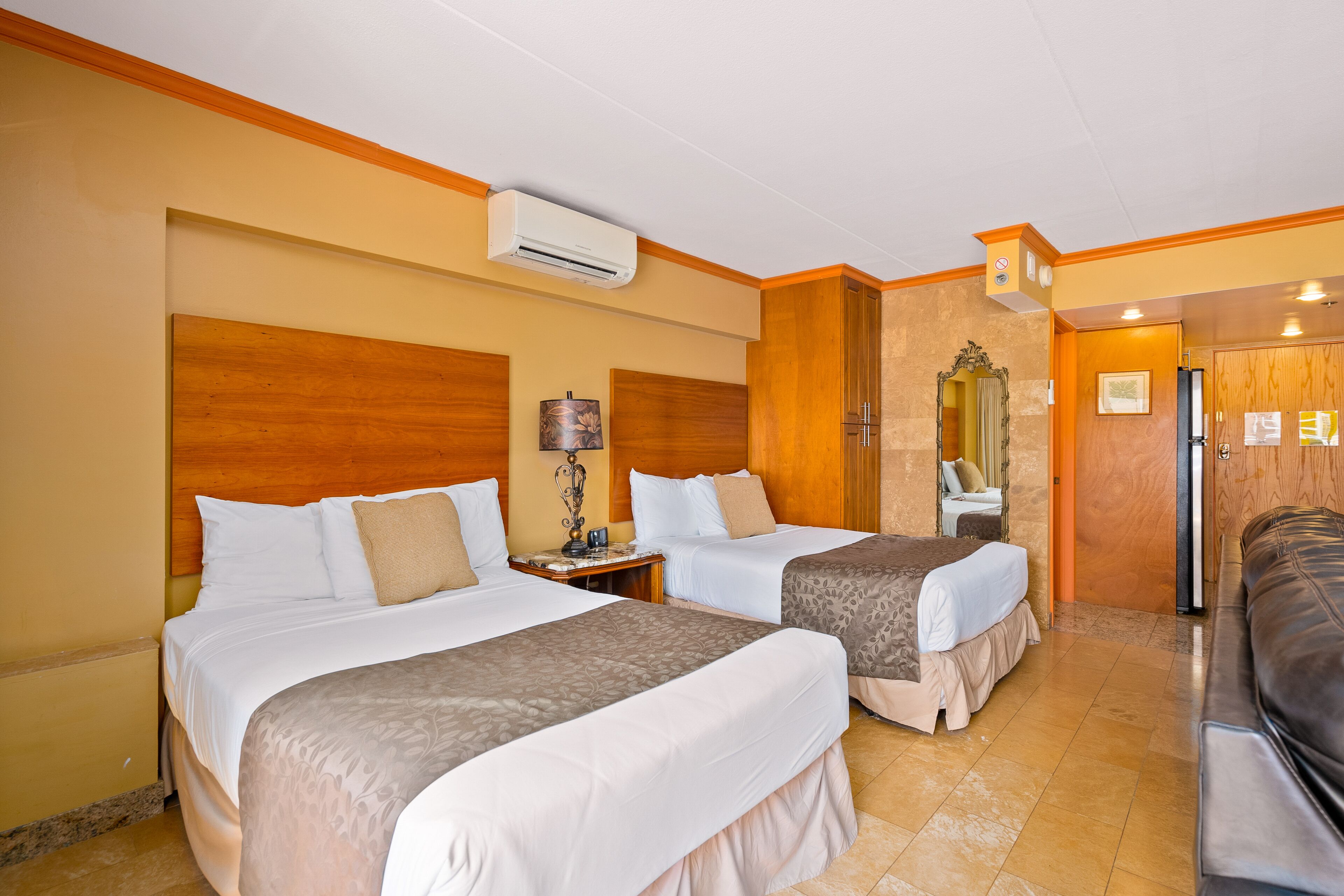 Iron/ironing board, internet, bed sheets, wheelchair access