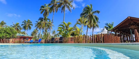 Outdoor pool, sun loungers