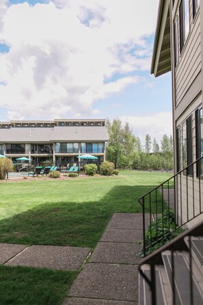 Exterior - Bikes and Kayaks in Downtown Sandpoint Waterfront condo  (Sandpoint)