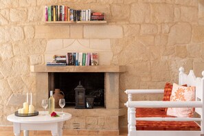 Interior - Villa Politini – Vacation villa with private pool in Vrisses, Crete (Georgioupolis)