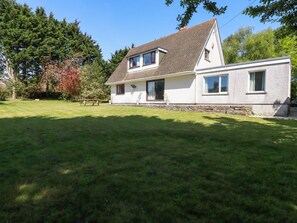 Exterior - Chyrosen (Redruth)