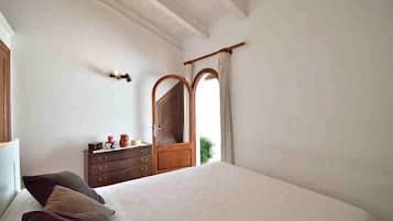 3 dormitorios, Internet, ropa de cama