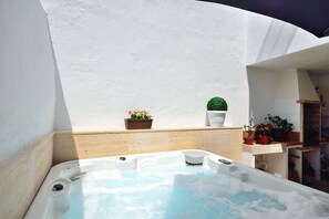 Baignoire à remous extérieure