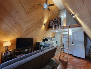 Smart TV, video games