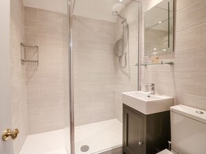 Cottage | Bathroom - Manor Barn Cottage (Bakewell)