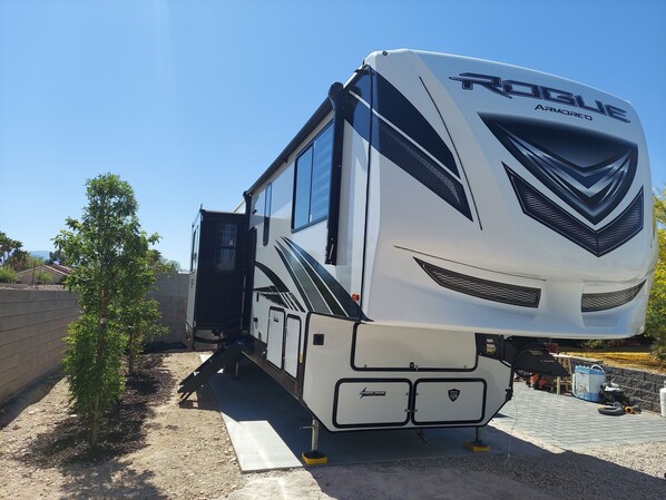 Enceinte de l’hébergement