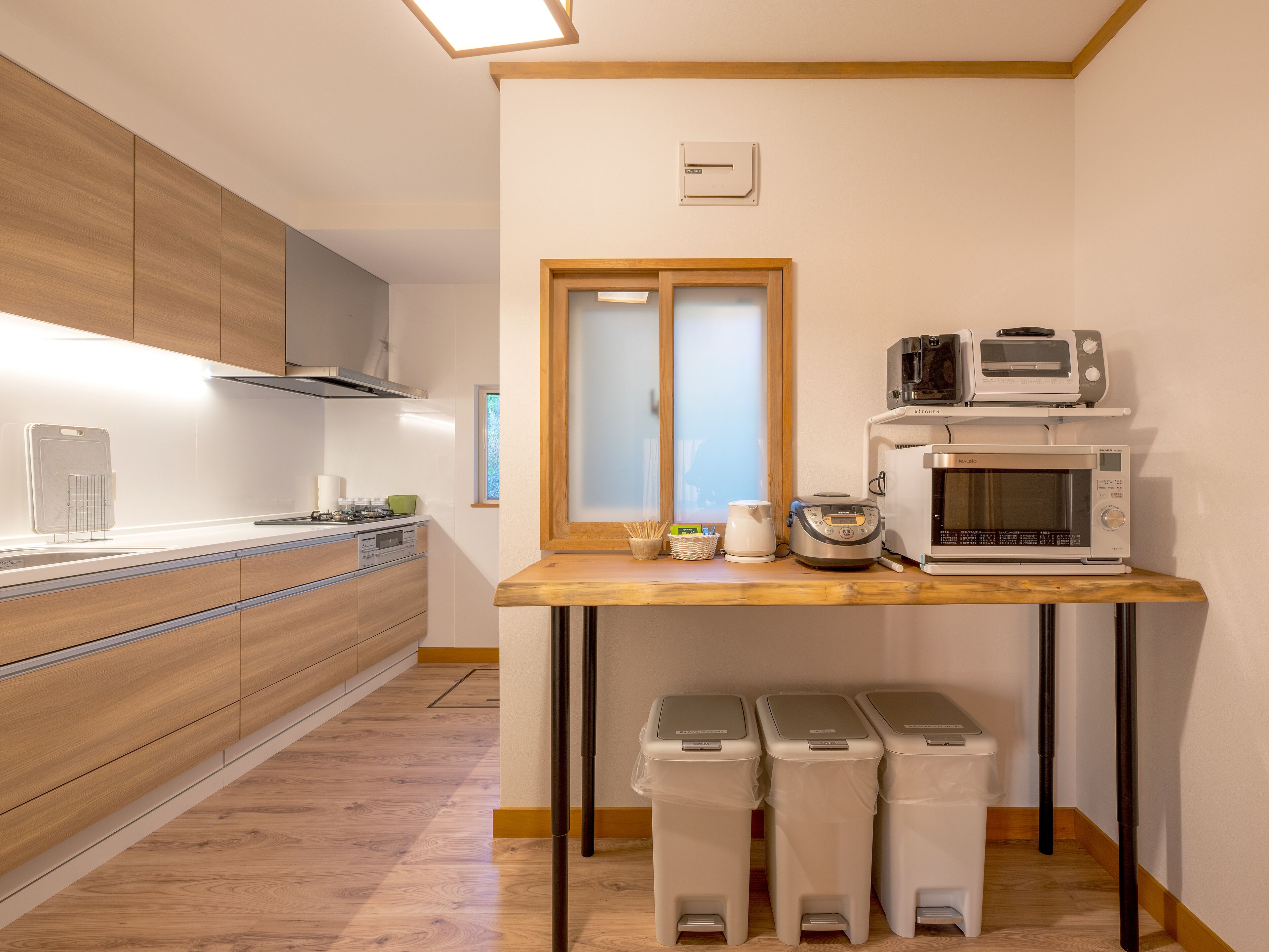 House, 2 Bedrooms, Non Smoking, Ocean View | Private kitchen | Electric kettle, toaster, dining tables