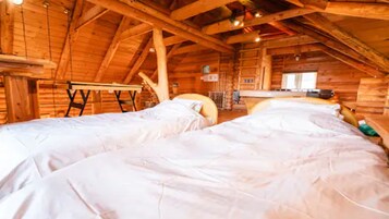 联排别墅, 2 间卧室, 无烟房, 湖景 | 遮光窗帘、床单