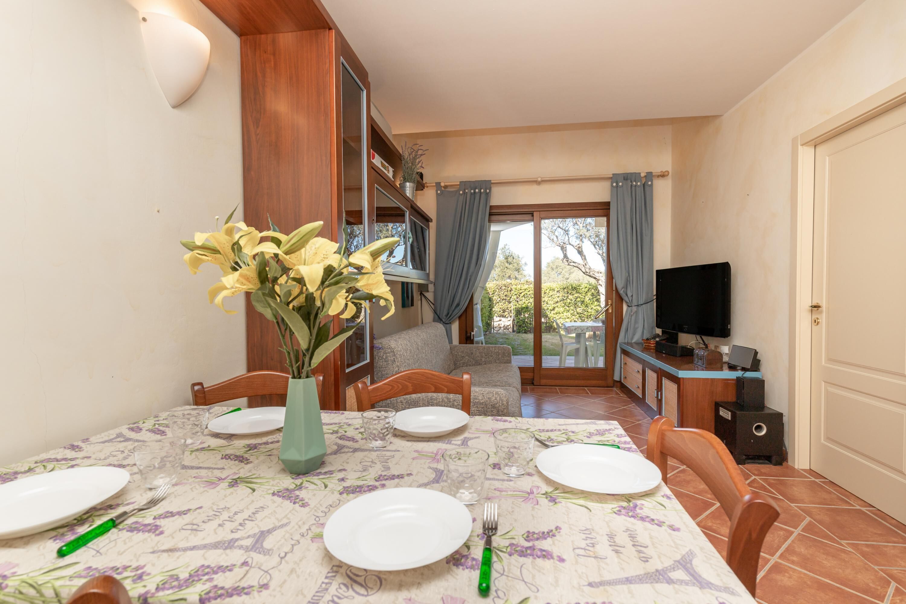 Family Apartment, Multiple Bedrooms (Il Borgo VIP D8 700m From The Beach) | Dining
