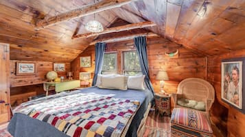 3 bedrooms, iron/ironing board, internet, bed sheets