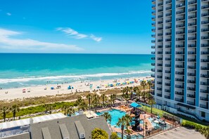 On the beach - Beachfront 11th-floor condo w/private balcony, on-site pools, gym, hot tub, AC (Myrtle Beach)