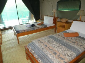 Room - Ngamba Island Tented Camp (Entebbe)