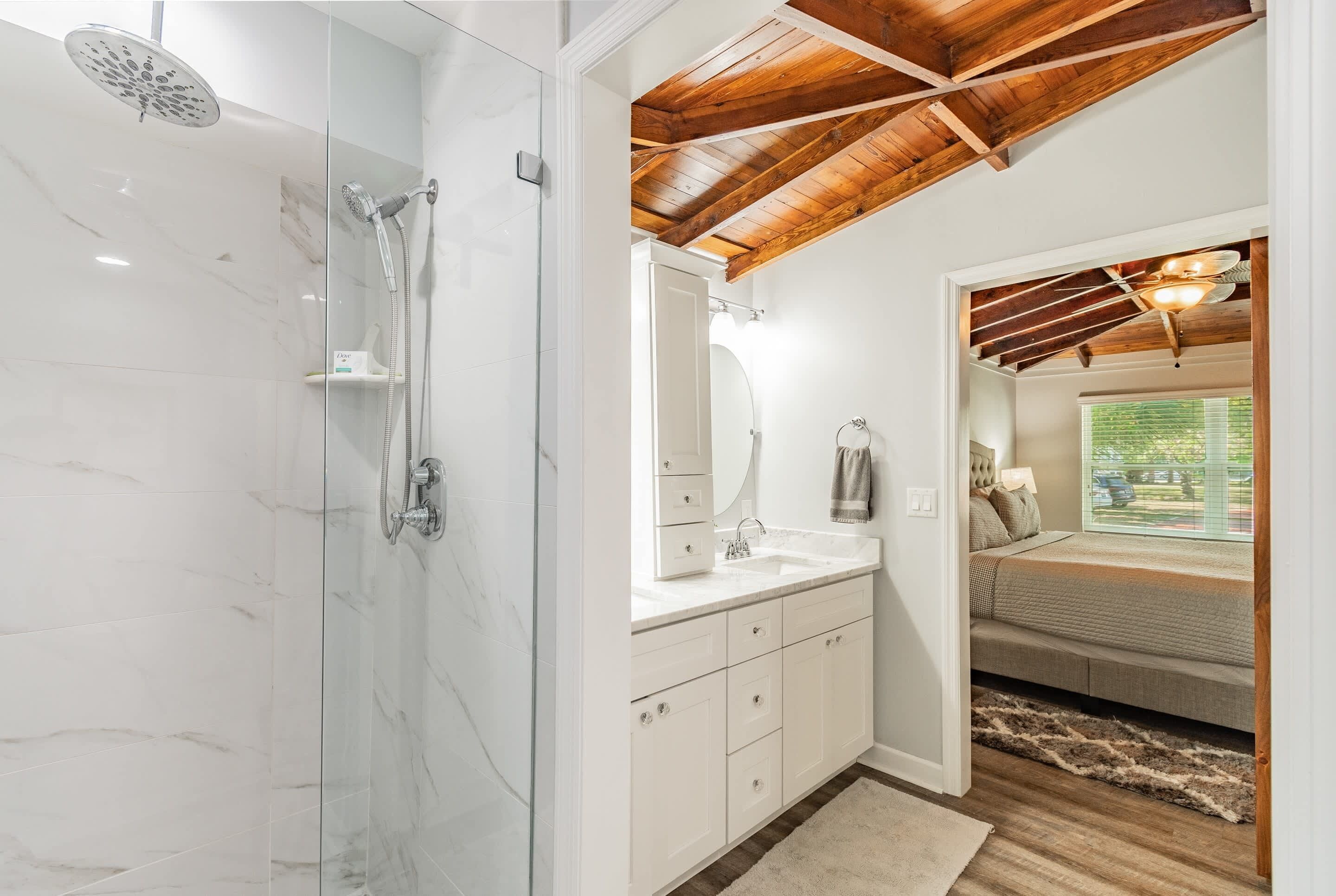 Bathtub, hair dryer, shampoo