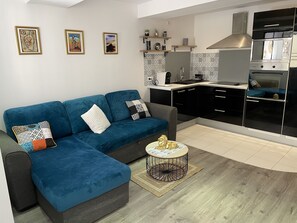 Interior - Ajaccio historic center apartment near cathedral  (Ajaccio)