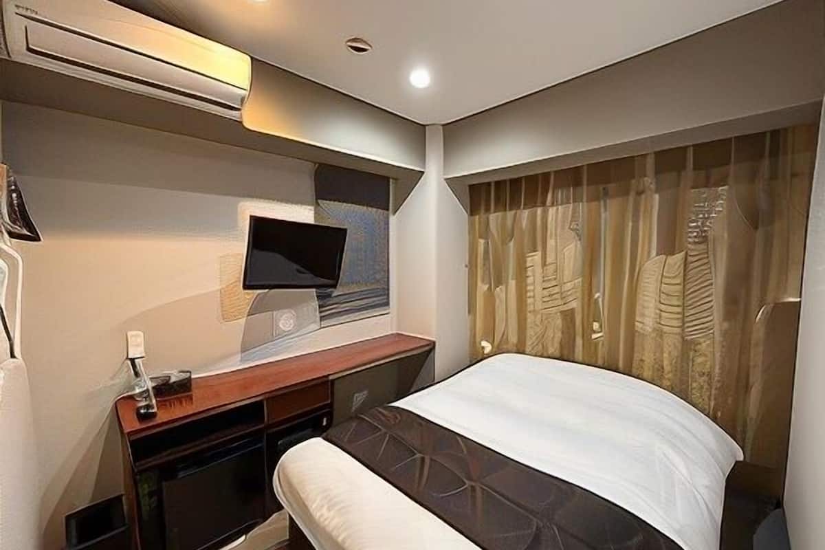 In-room safe, free WiFi