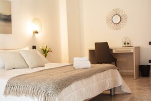 5 chambres, bureau, fer et planche à repasser, Wi-Fi gratuit