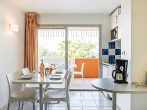 Dining - Primavera by Interhome (Cap d'Agde)