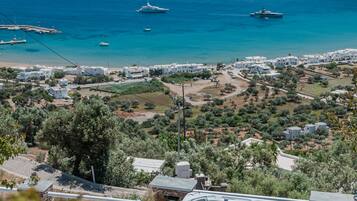 Tina de hidromasaje al aire libre
