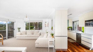 Smart TV - Salt Life in Narrawallee (Narrawallee)