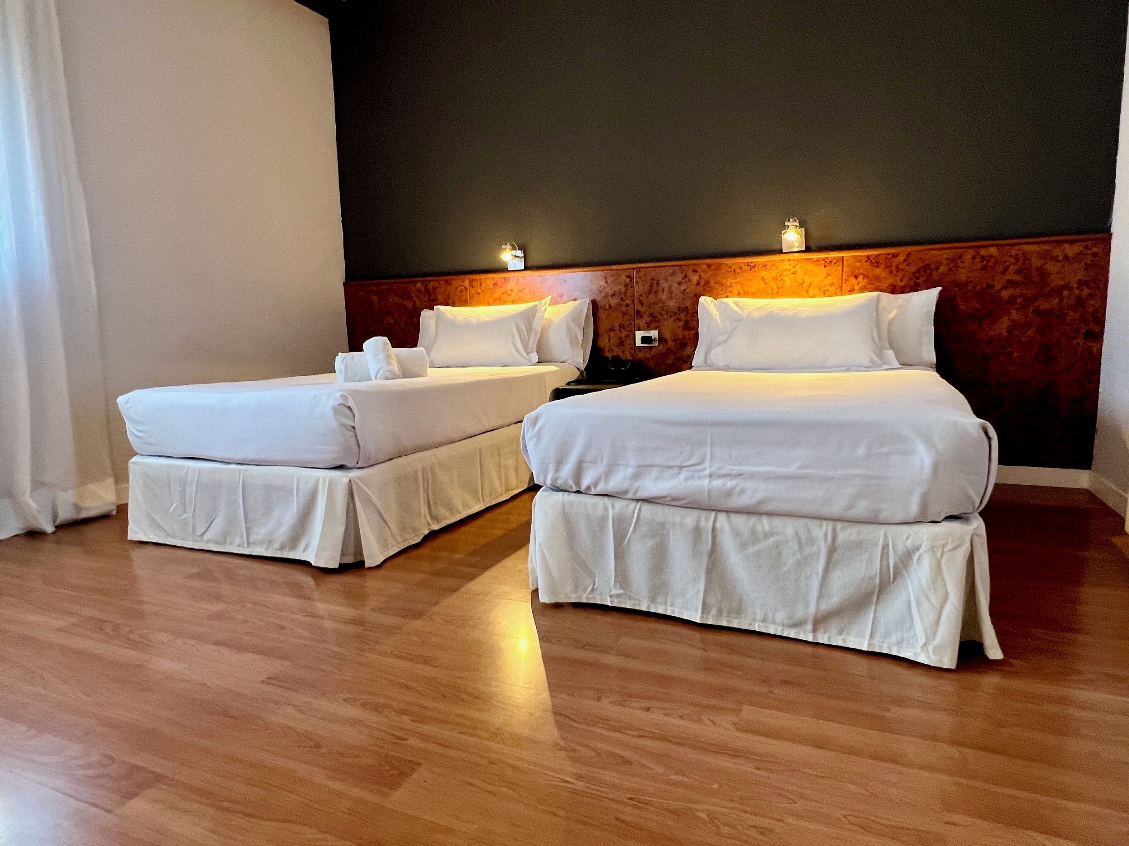Peralatan tempat tidur premium, Wi-fi percuma, cadar katil 