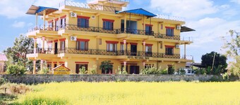 Deluxe King size bed Room with Mountain view