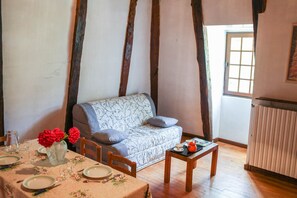 Living area - Gîtes de France 2/4 people in Molines (ISPAGNAC)