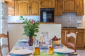 冷蔵庫、電子レンジ、オーブン、トースター