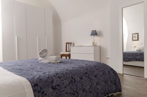 2 Schlafzimmer, Schreibtisch, Bügeleisen/Bügelbrett, kostenloses WLAN