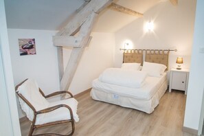 3 Schlafzimmer, Bügeleisen/Bügelbrett, Reisekinderbett